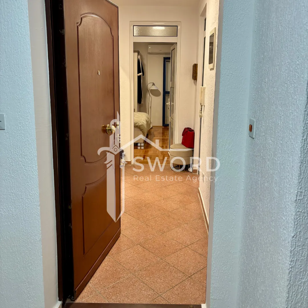Prodaja, jednosoban stan, 58m², Centar, Bar