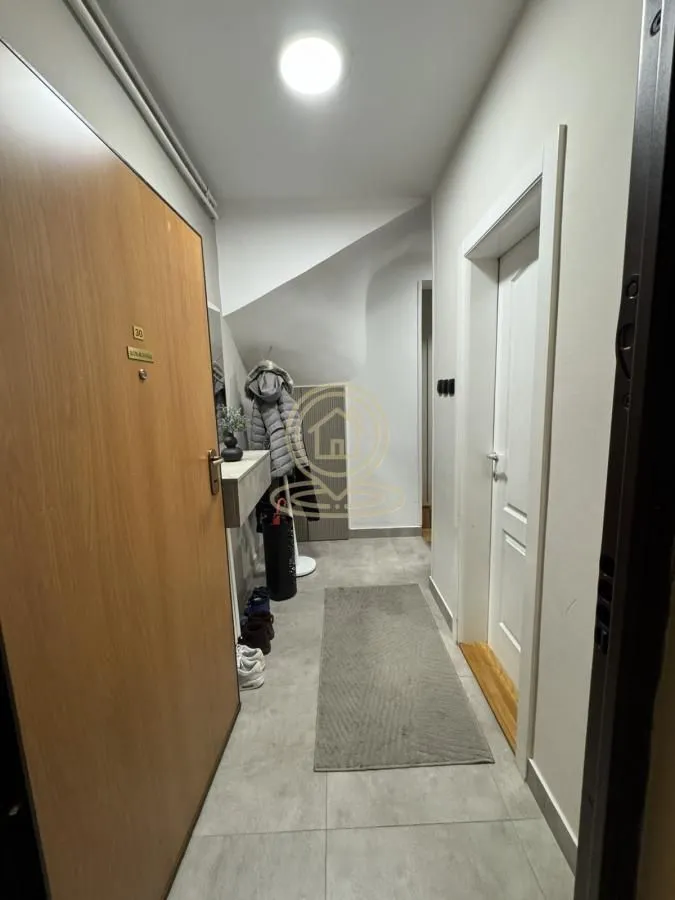 Prodaja, trosoban stan, 80m², Nova Detelinara, Novi Sad Sve Podlokacije