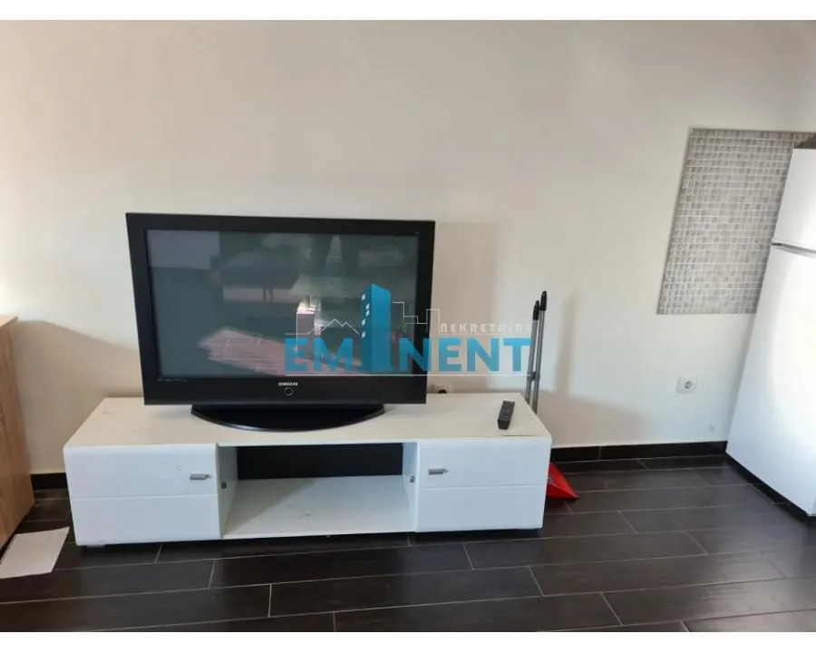 Rent, two bedroom apartment, 60m², Savski Venac, Beograd