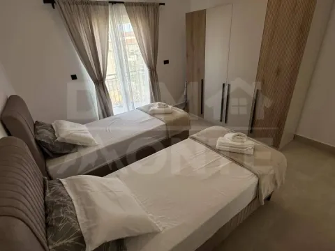 Rent, two bedroom apartment, 90m², Seljanovo, Tivat - image 9
