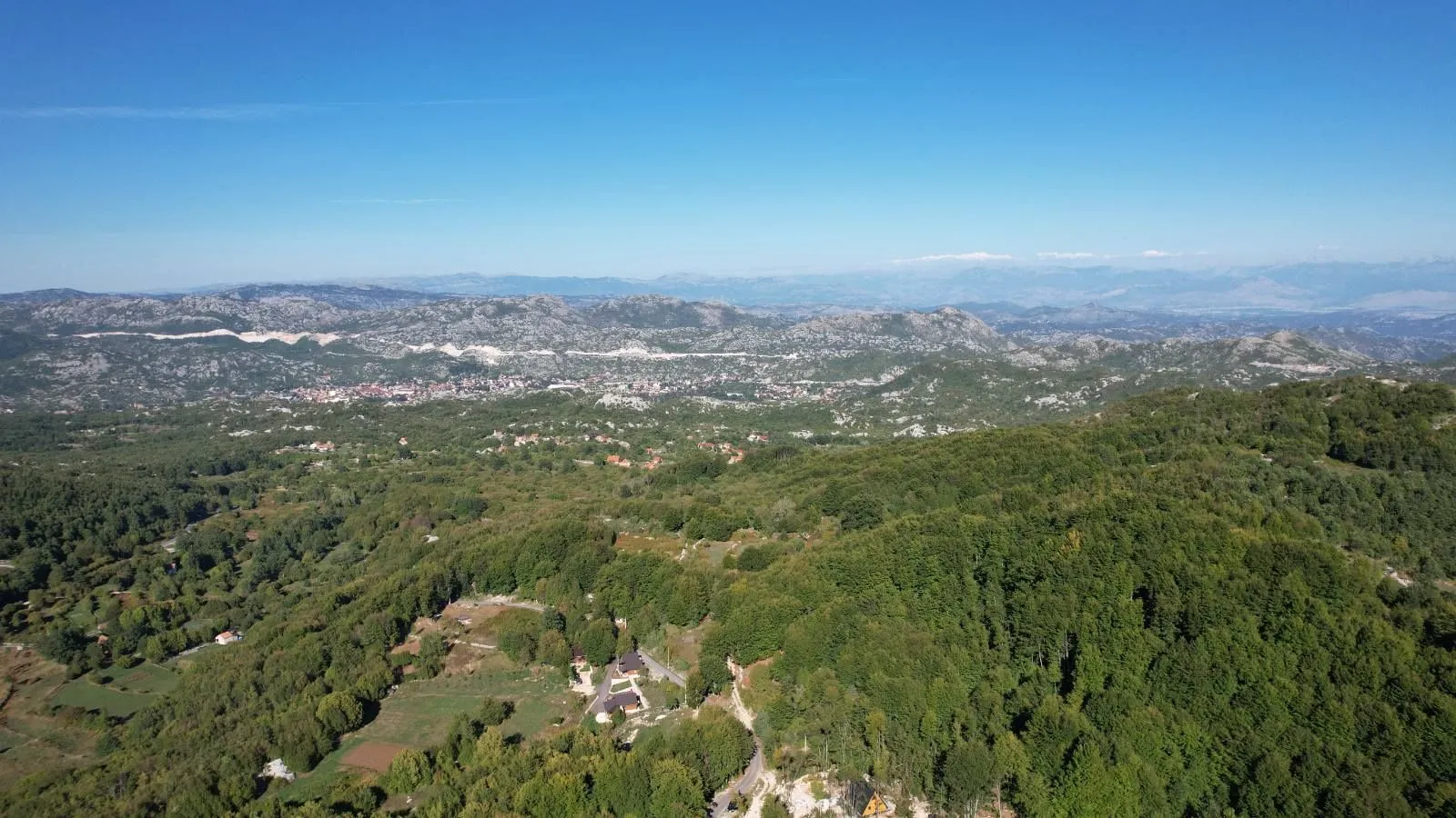 Prodaja, plac, 136850m², Cetinje, Crna Gora