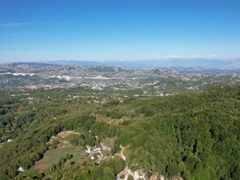 Sale, land lot, 136850m², Cetinje, Crna Gora - image 2