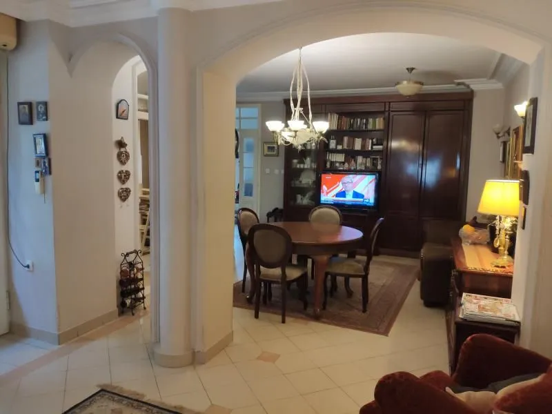 Izdavanje, kuća, 450m², Savski Venac, Beograd