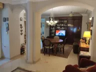 Izdavanje, kuća, 450m², Savski Venac, Beograd - image 9