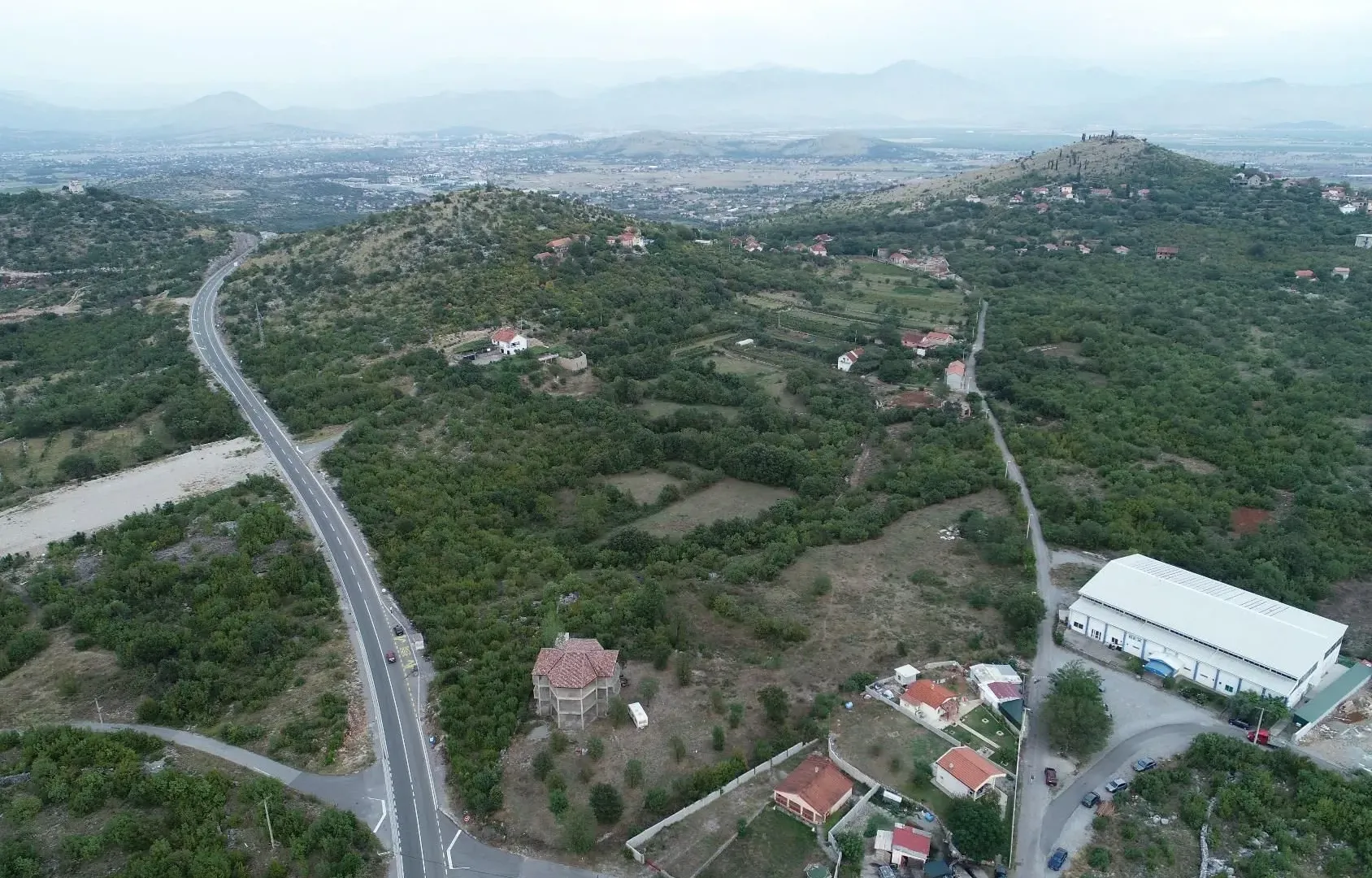 Izdavanje, plac, 30000m², Podgorica, Crna Gora