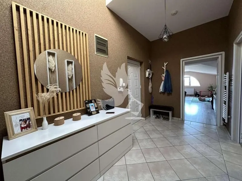 Sale, apartment, 173m², Tozino Voce, Mladenovac
