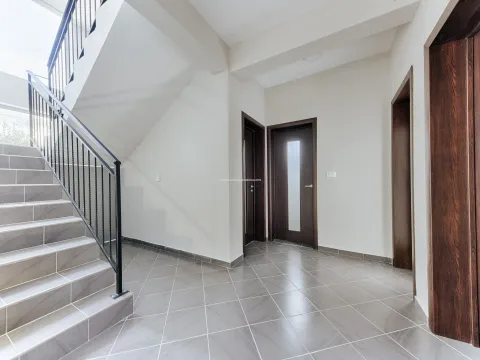 Prodaja, kuća, 250m², Utjeha, Bar - image 7