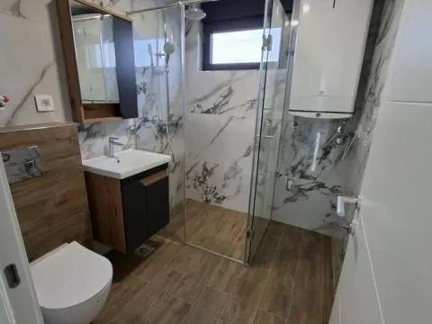 Prodaja, trosoban stan, 78m², Pančevo, Srbija - image 7