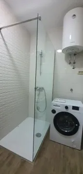 Izdavanje, jednosoban stan, 50m², City Kvart, Podgorica - image 7