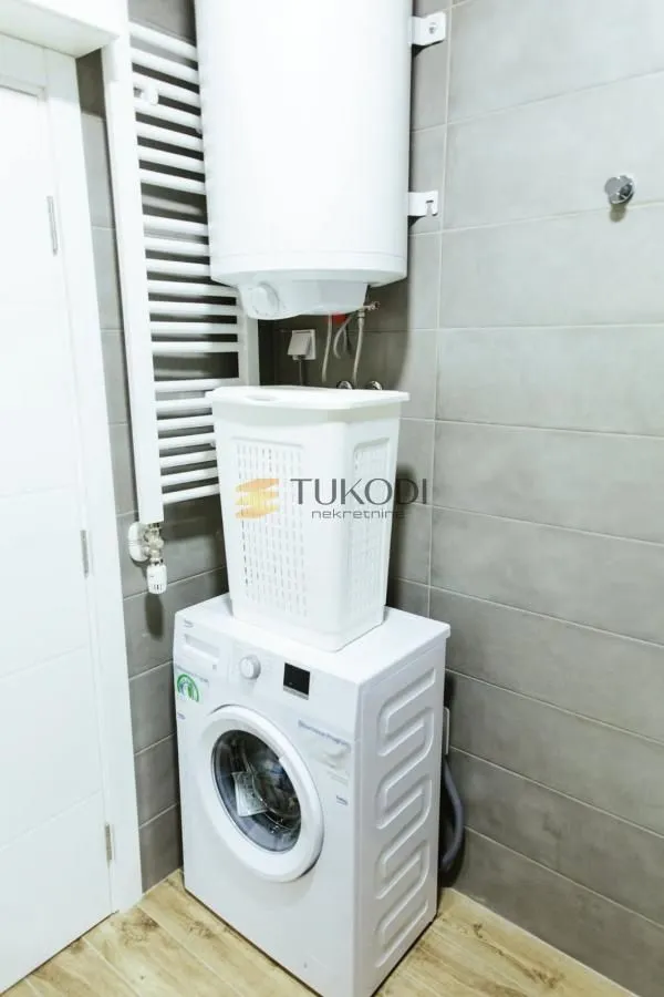 Izdavanje, jednosoban stan, 42m², Podbara, Novi Sad Sve Podlokacije