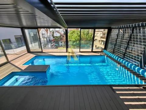 Prodaja, četvorosoban stan, 240m2, Cara Dušana, Novi Sad, Novi Sad