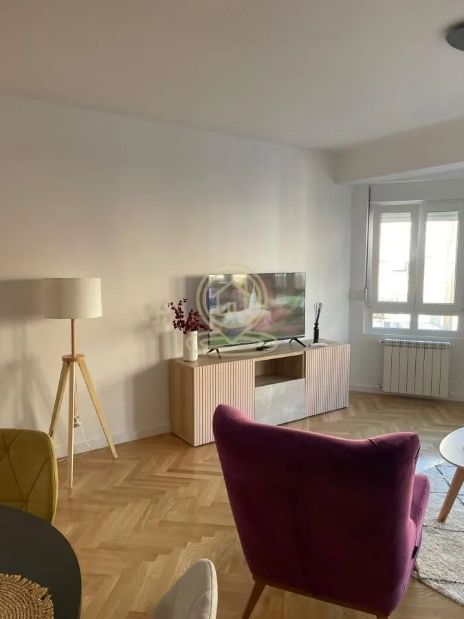 Rent, two bedroom apartment, 52m², Stari Grad, Beograd