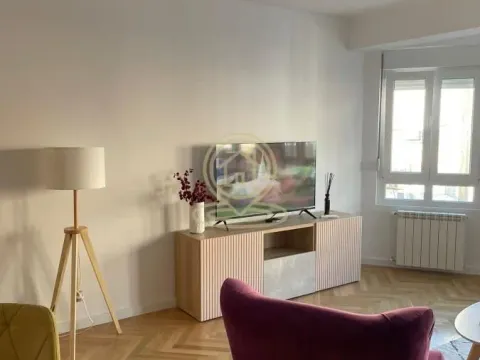 Rent, two bedroom apartment, 52m², Stari Grad, Beograd - image 2