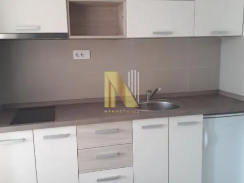 Izdavanje, garsonjera, 25m², Centar, Novi Sad - image 6