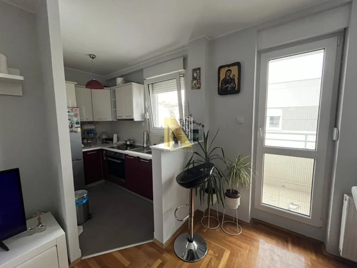 Prodaja, dvosoban stan, 65m², Podbara, Novi Sad Sve Podlokacije
