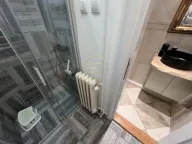 Izdavanje, četvorosoban stan, 130m², Centar, Novi Sad - image 9