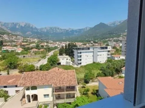 Prodaja, jednosoban stan, 46m², Ilino, Bar