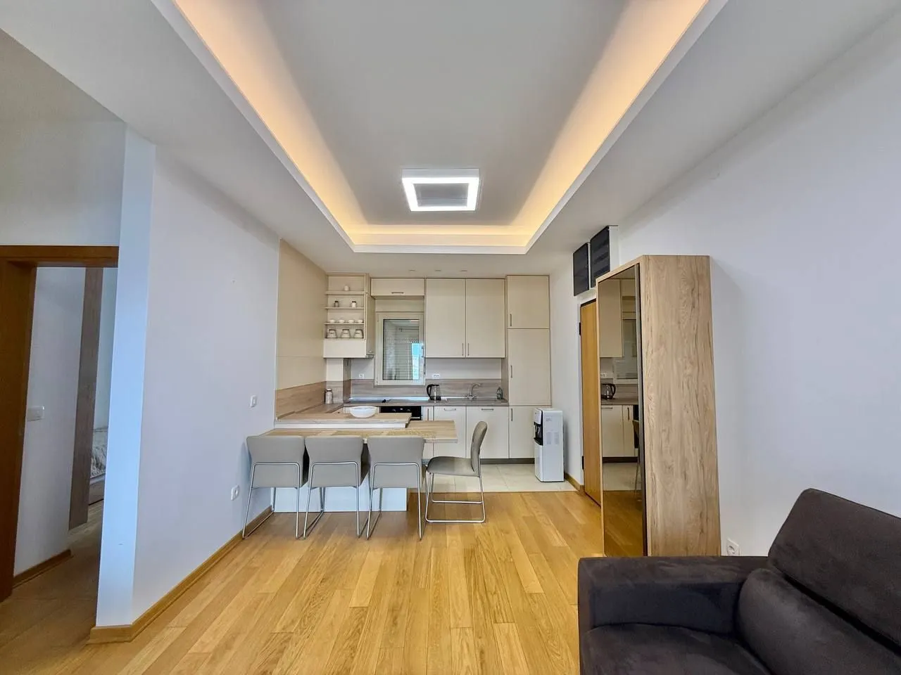 Rent, two bedroom apartment, 70m², Bečići, Budva