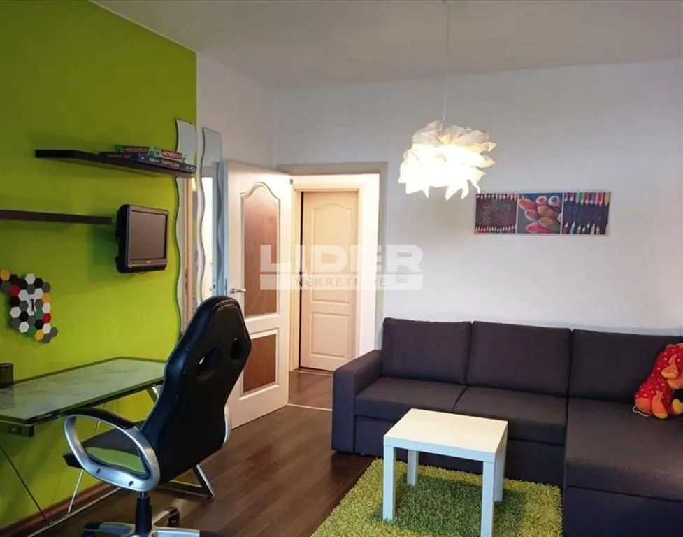 Sale, three bedroom apartment, 133m², Uciteljsko Naselje, Zvezdara Sve Podlokacije