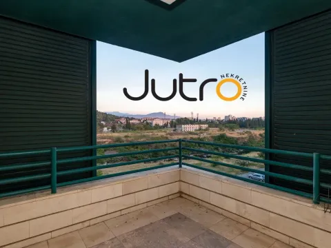 Prodaja, četvorosoban stan, 133m², Momišići, Podgorica - image 22