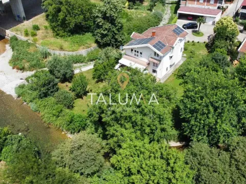 Sale, house, 300m², Centar, Podgorica - image 2