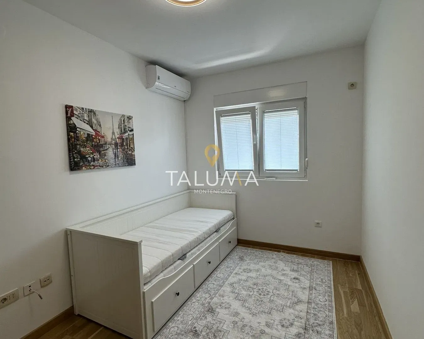 Rent, two bedroom apartment, 71m², City Kvart, Podgorica