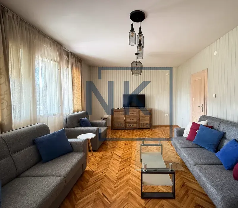 Izdavanje, dvosoban stan, 106m², Stari Aerodrom, Podgorica