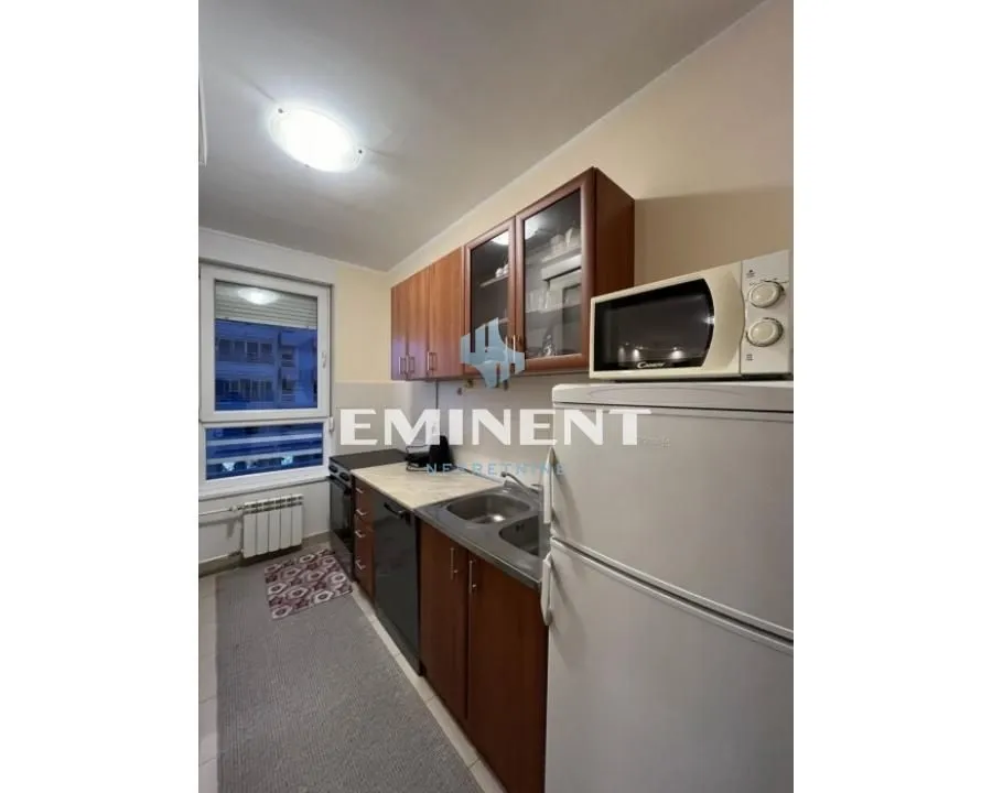 Rent, two bedroom apartment, 45m², Novi Beograd Blok 67, Novi Beograd Sve Podlokacije