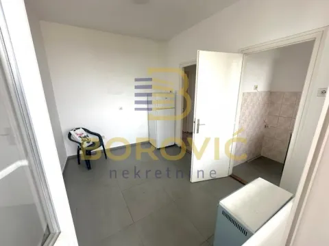Sale, two bedroom apartment, 68m², Stari Grad, Beograd - image 5
