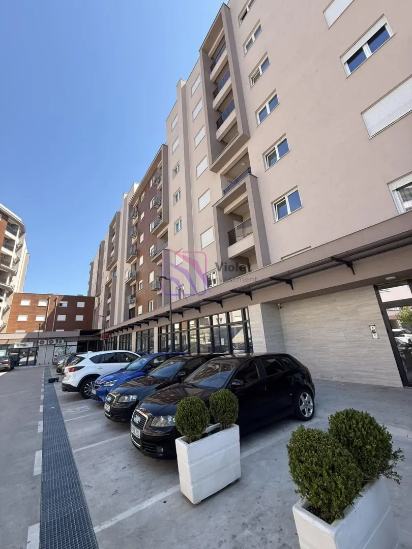Sale, office space, 100m², Stari Aerodrom, Podgorica