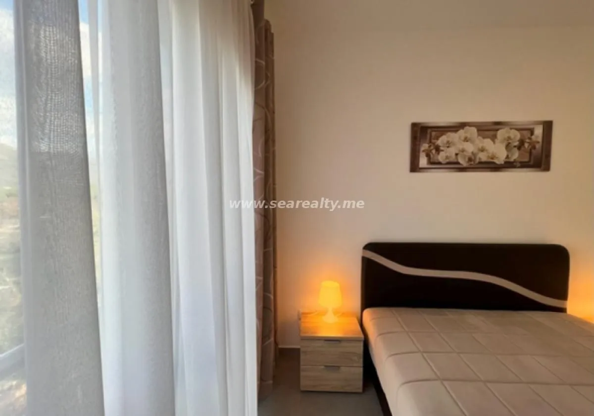 Prodaja, jednosoban stan, 71m², Tivat, Crna Gora