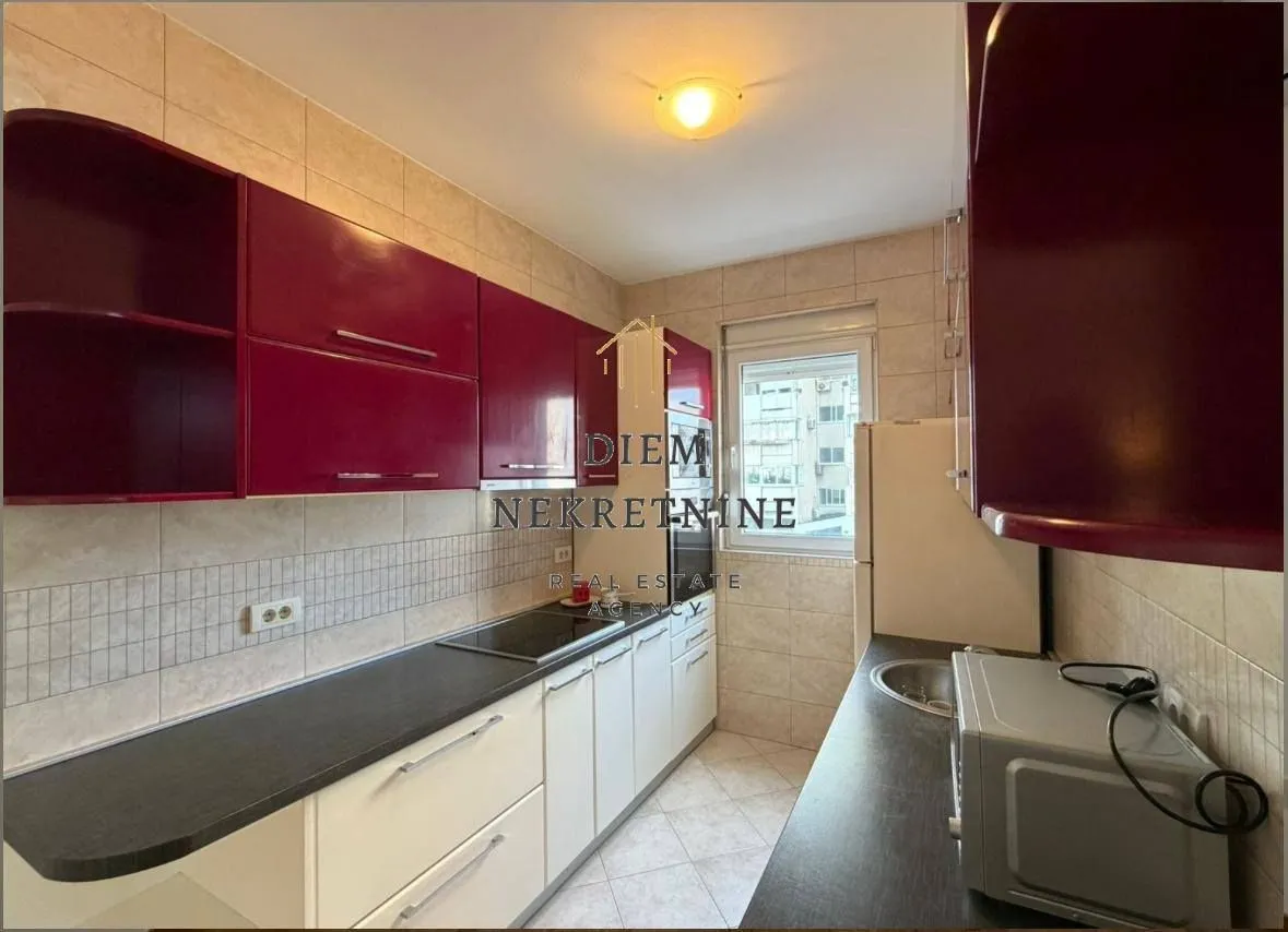 Rent, one bedroom apartment, 52m², Centar, Bar