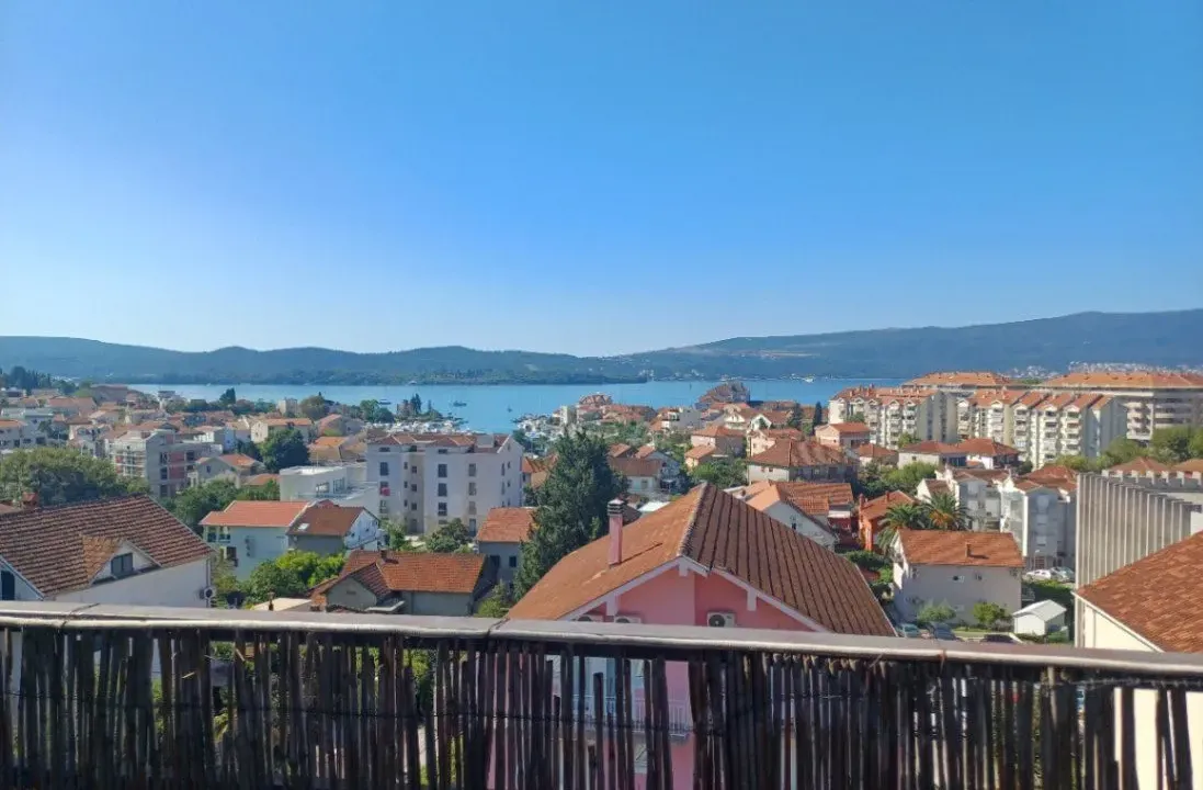 Rent, one bedroom apartment, 40m², Kalimanj, Tivat