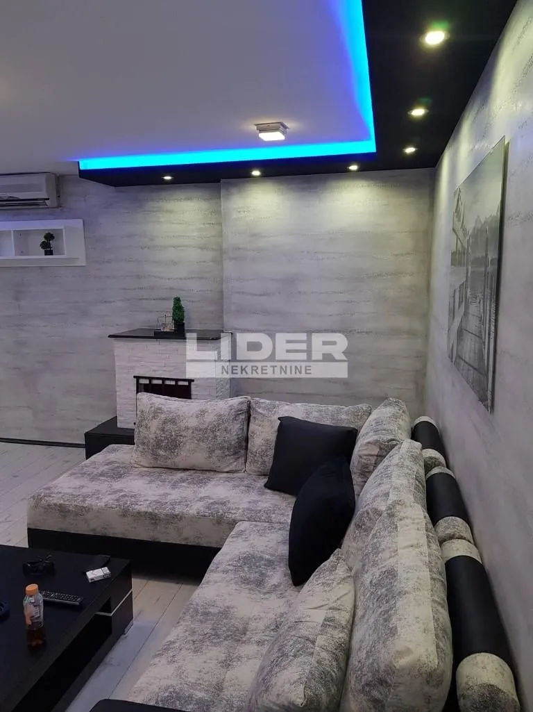 Rent, two bedroom apartment, 52m², Stari Grad, Beograd