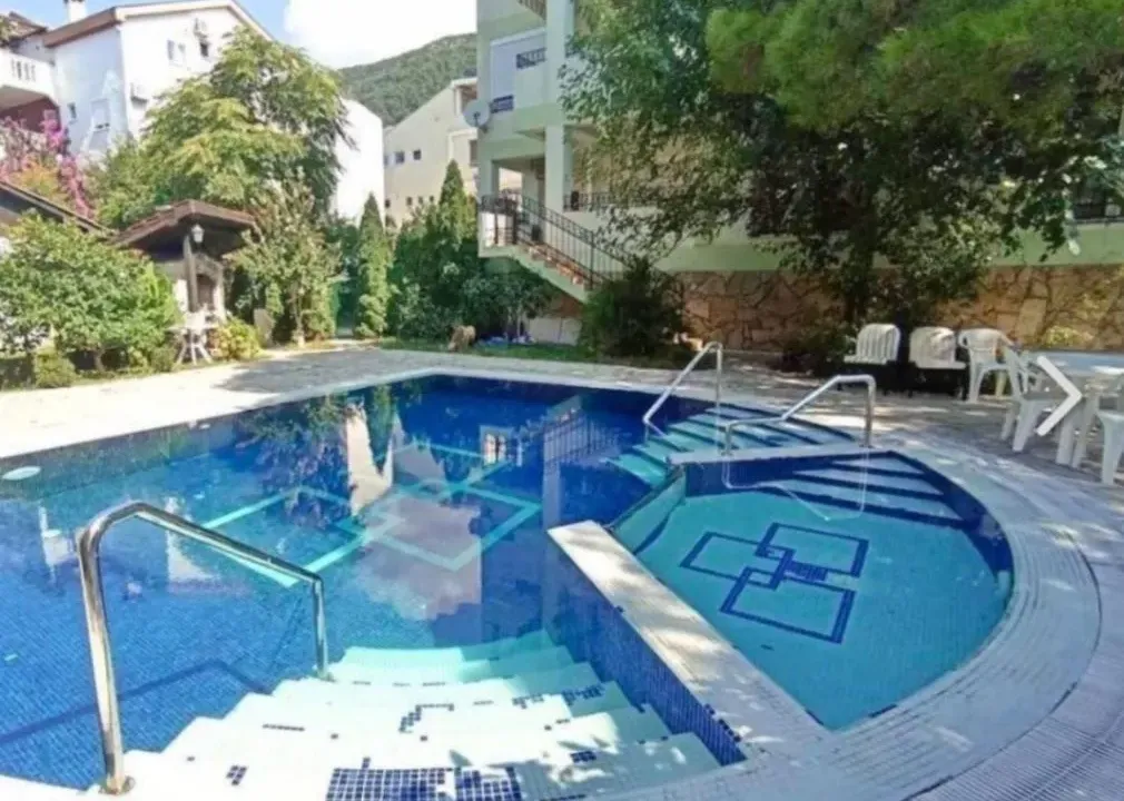 Prodaja, trosoban stan, 64m², Podmaine, Budva