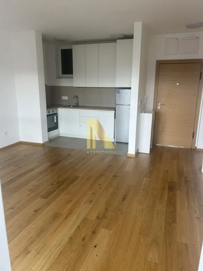 Izdavanje, jednosoban stan, 45m², Grbavica, Novi Sad Sve Podlokacije