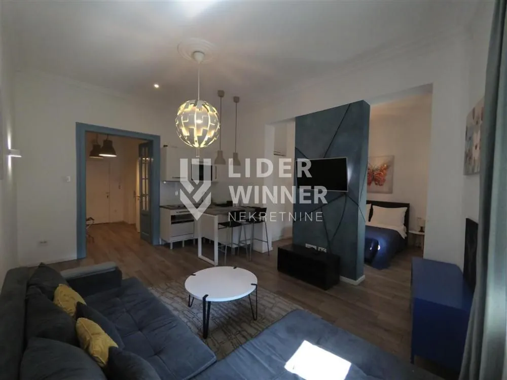 Izdavanje, trosoban stan, 62m², Stari Grad, Beograd