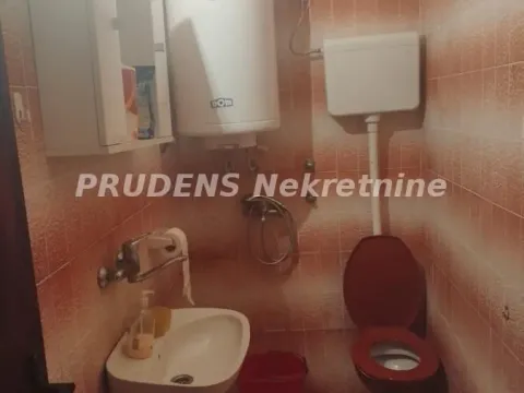 Prodaja, kuća, 150m², Bečmen, Surčin - image 9