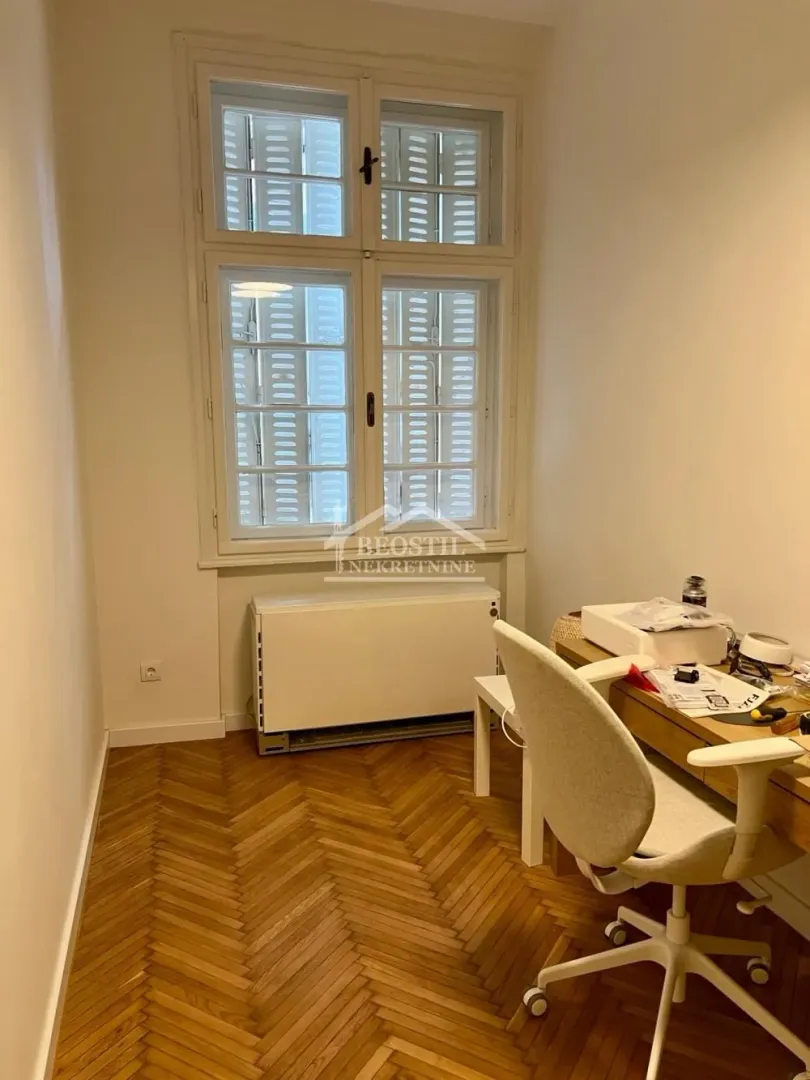 Rent, two bedroom apartment, 70m², Stari Grad, Beograd