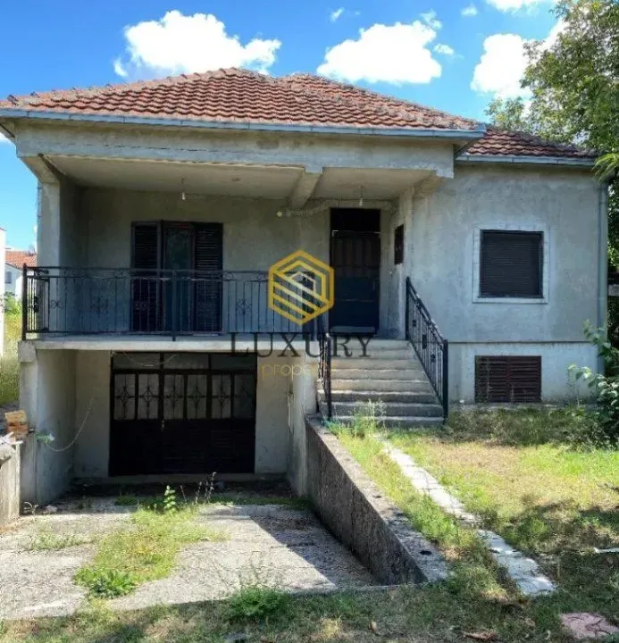 Rent, house, 120m², Zagorič, Podgorica