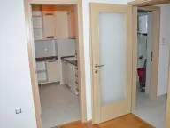 Izdavanje, poslovni prostor, 52m², Preko Morače, Podgorica - image 10