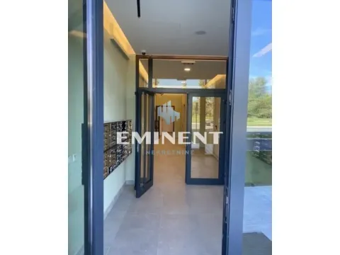 Izdavanje, trosoban stan, 78m², Novi Beograd Blok 65, Novi Beograd Sve Podlokacije - image 21