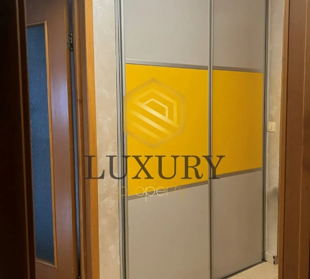 Prodaja, dvosoban stan, 70m², Stari Aerodrom, Podgorica