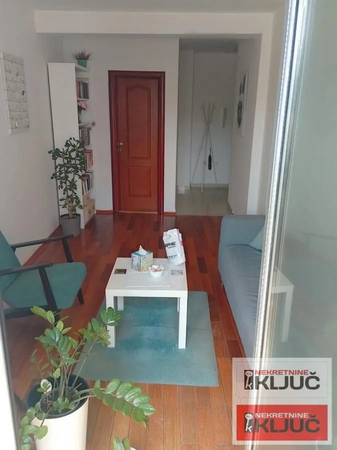 Prodaja, jednosoban stan, 28m², Bulevar Oslobodjenja, Novi Sad Sve Podlokacije