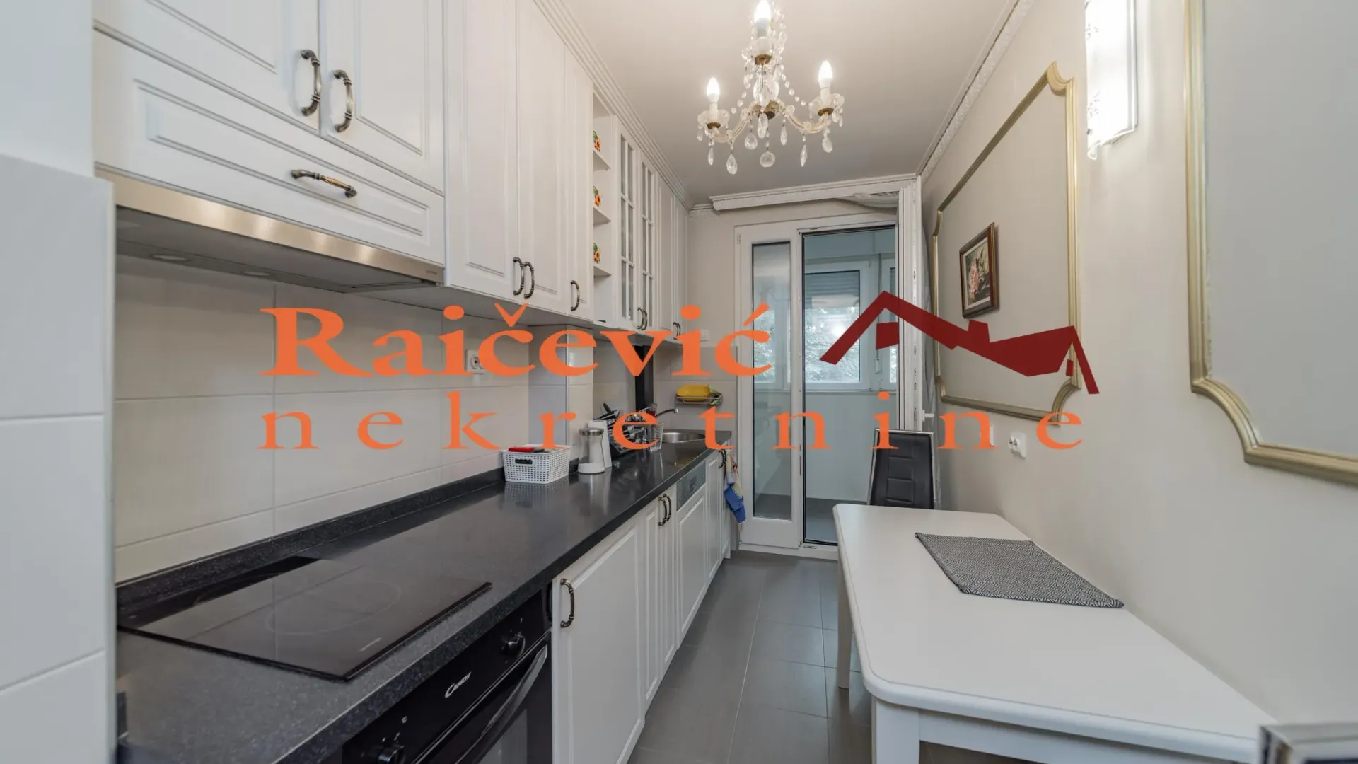 Prodaja, dvosoban stan, 62m², Centar, Stara Pazova