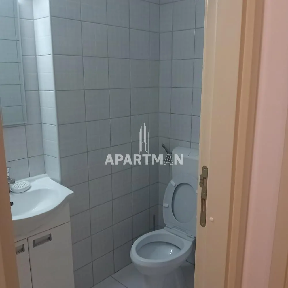 Rent, three bedroom apartment, 83m², Voždovac Sve Podlokacije, Beograd