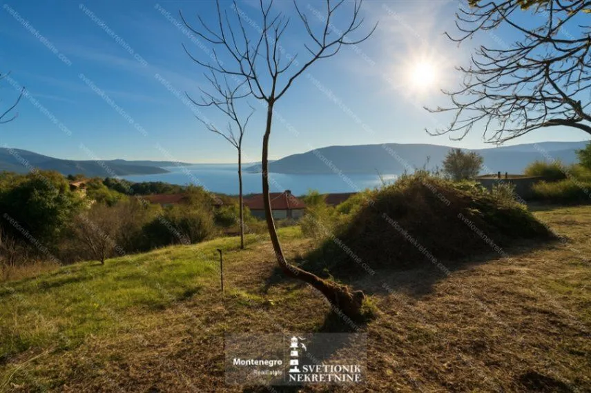 Prodaja, plac, 1050m², Trebesinj, Herceg Novi