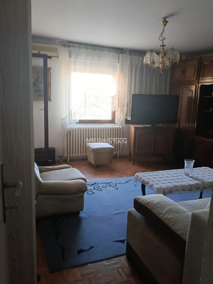 Izdavanje, jednosoban stan, 52m², Karaburma, Palilula Sve Podlokacije
