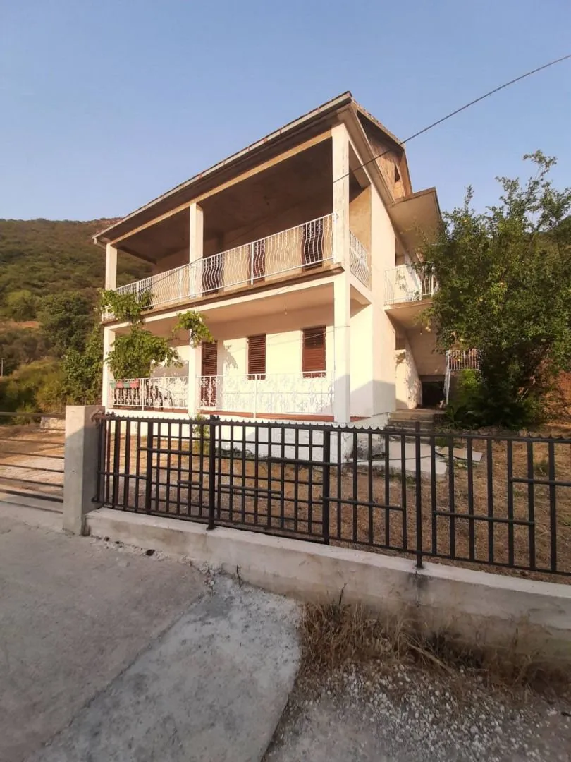 Sale, house, 156m², Lepetani, Tivat