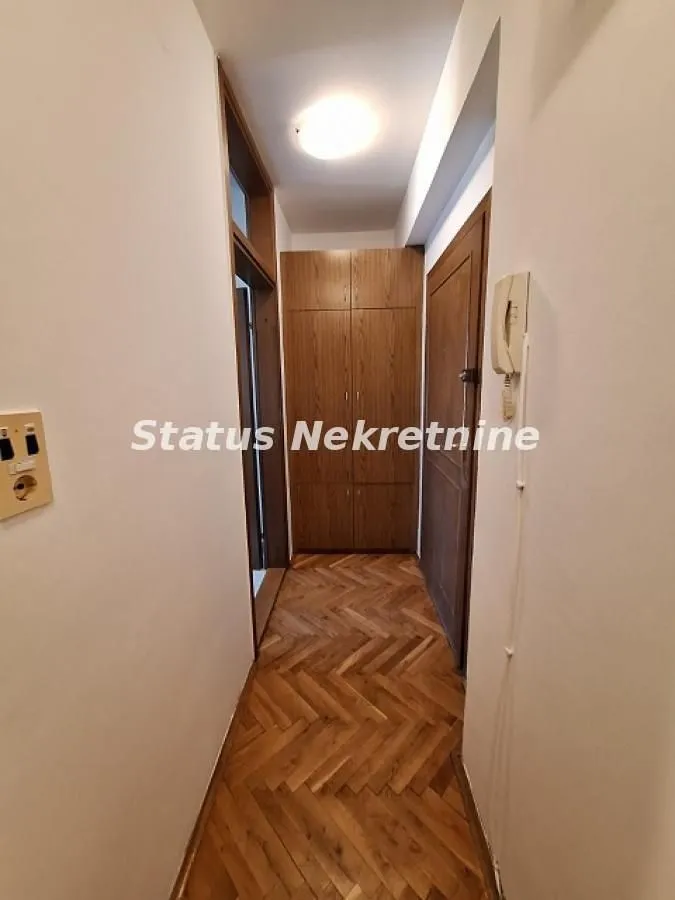 Izdavanje, jednosoban stan, 41m², Novo naselje, Novi Sad